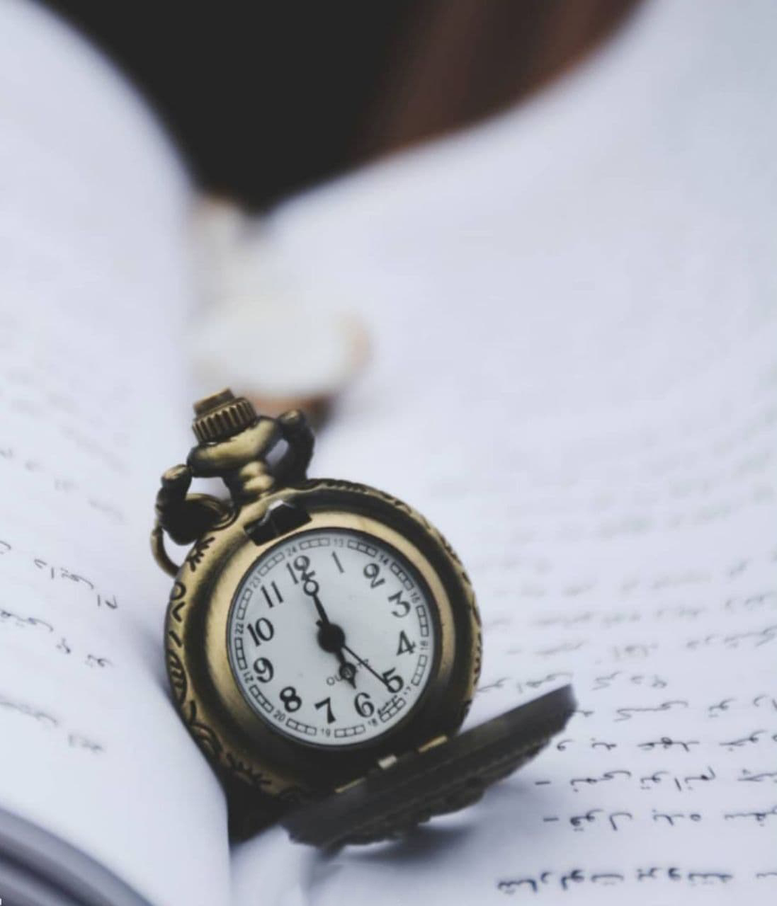 تفاوت in & within در زمان